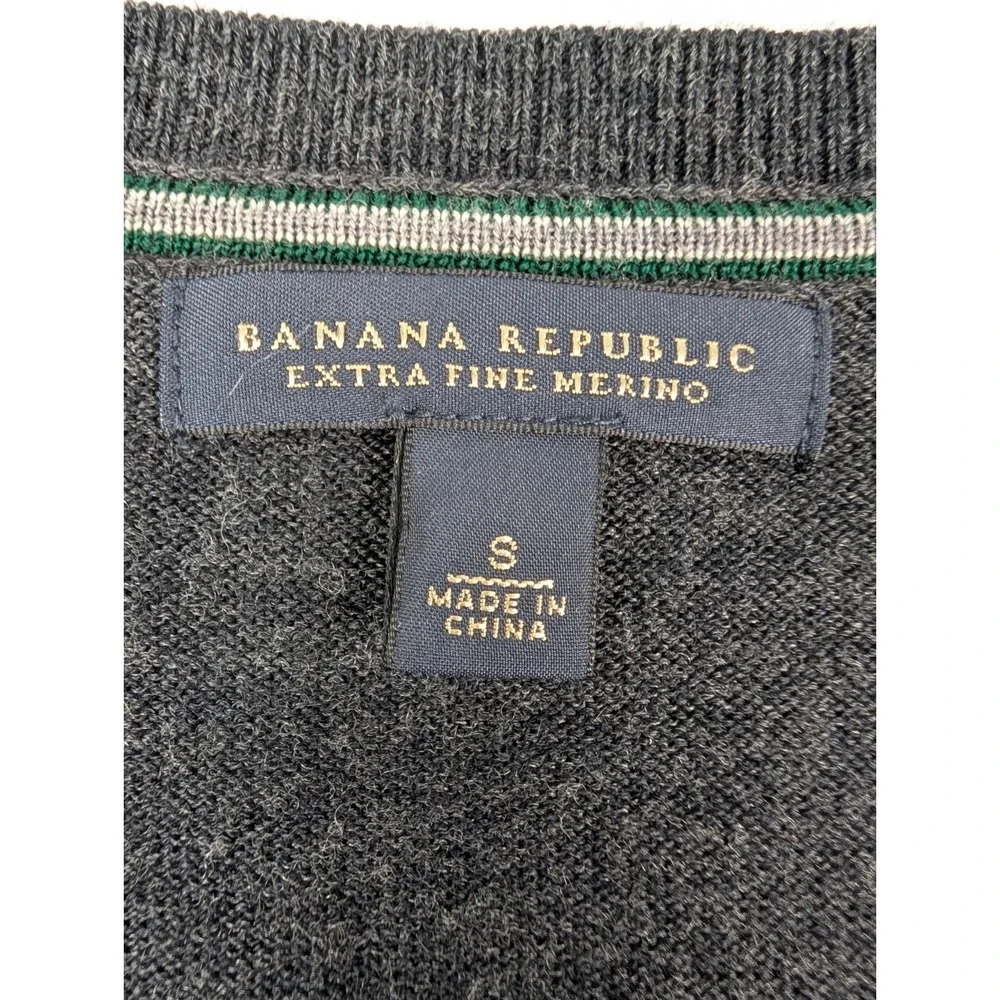 Banana Republic‎ 100% Merino Wool Sweater Men's S Gray/Green Pullover *Hole